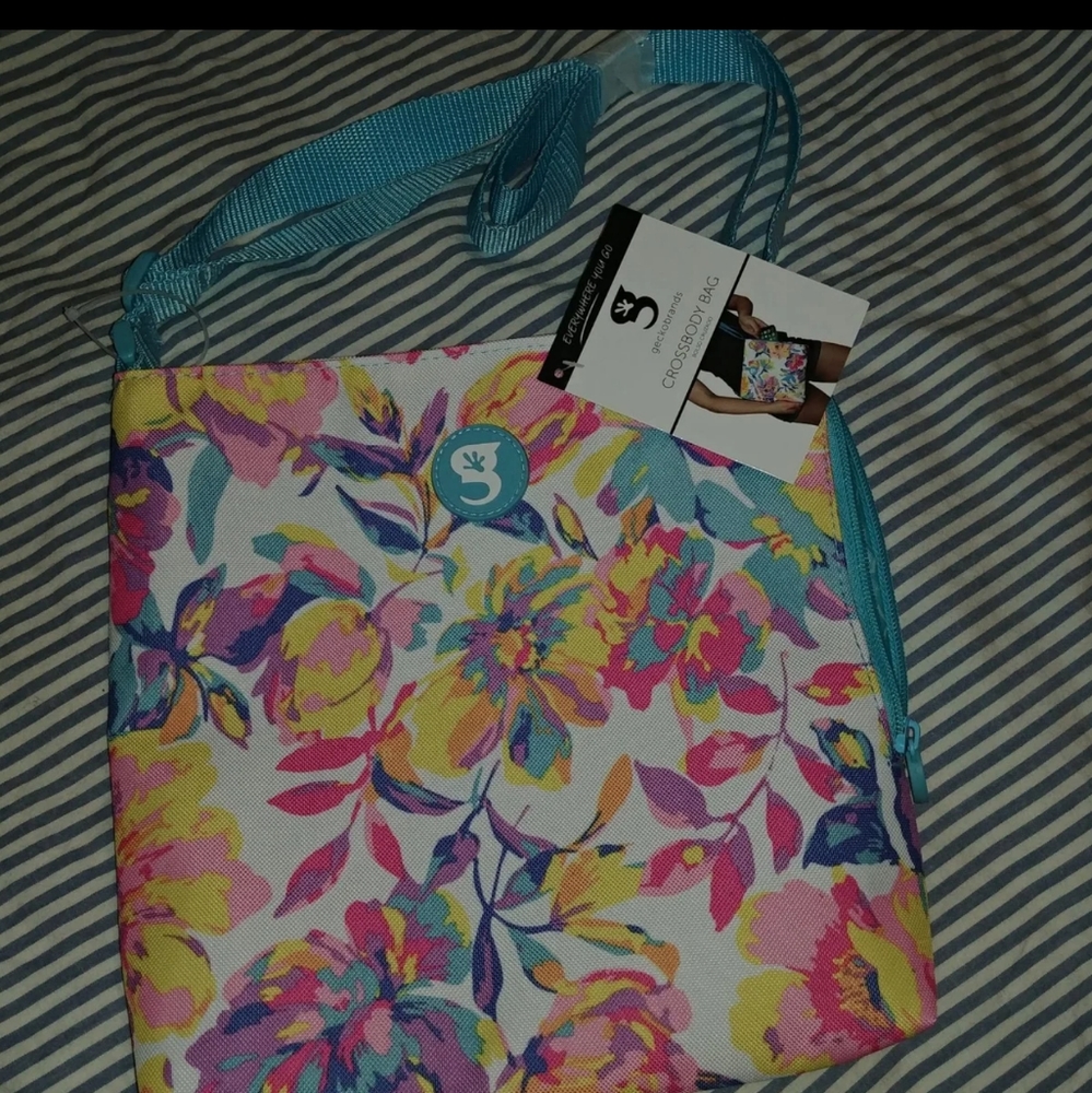 NEW geckobrands floral pretty nylon crossbody bag